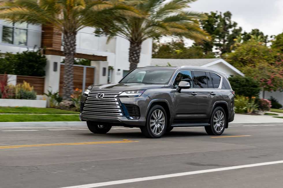 LEXUS LX600 || SIGNATURE || GCC SPECIFICATIONS-pic_2