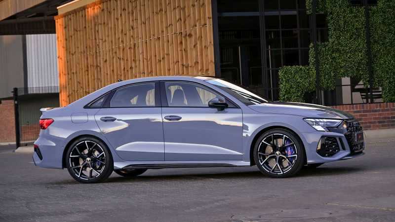 Rent Audi RS3 2022 in Dubai-pic_4