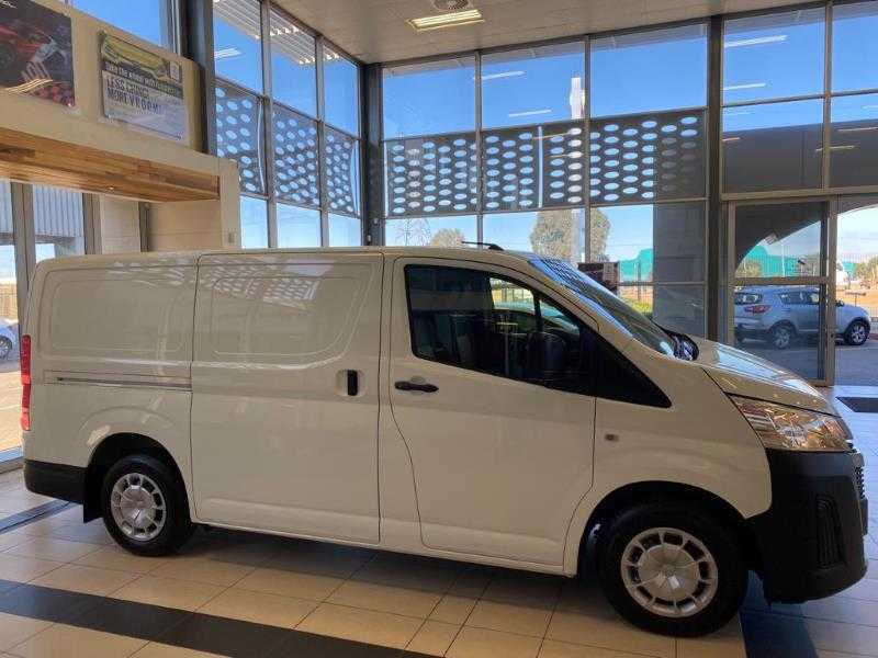 Brand New Toyota Hiace HAc28-M55 2.8L Diesel | 2022 | White / Beige | For Export Only.-pic_2