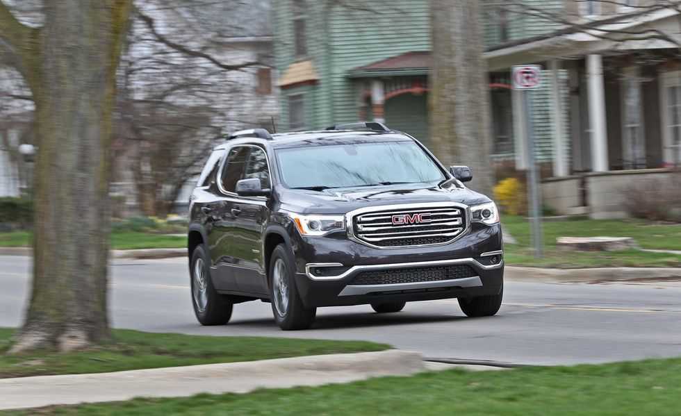 AED 1,998/Month // 2019 GMC Acadia Denali SUV // Ref # 1111782-pic_5