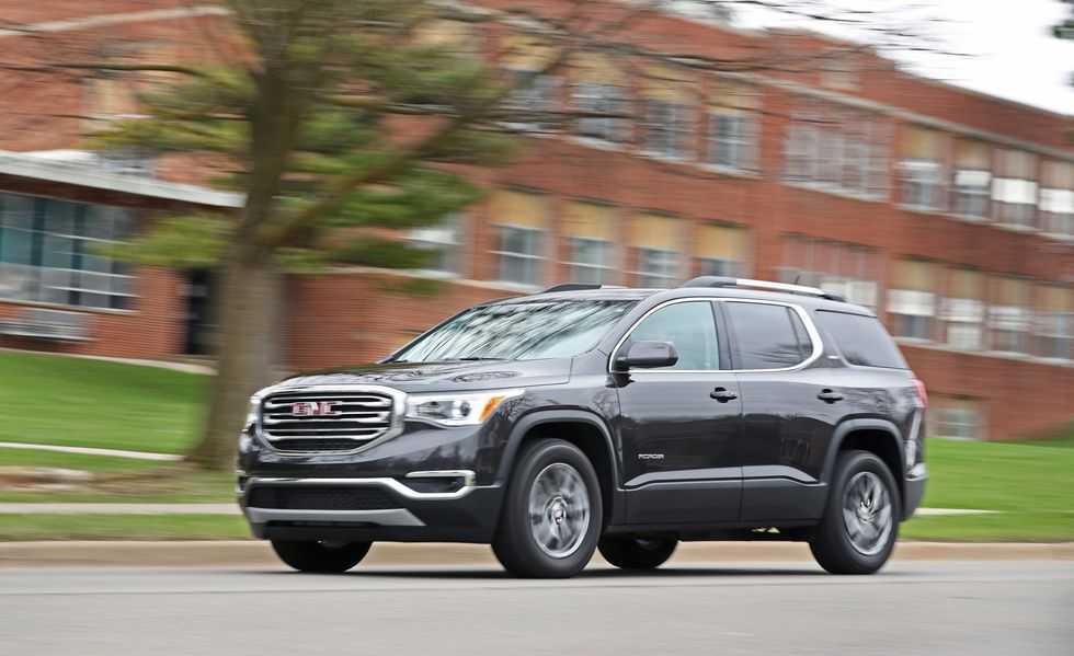 AED 1,998/Month // 2019 GMC Acadia Denali SUV // Ref # 1111782-pic_2