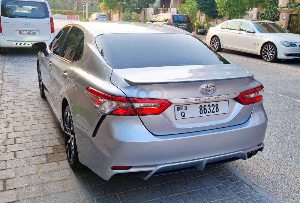 RENT TOYOTA CAMRY 2018 IN DUBAI-pic_6