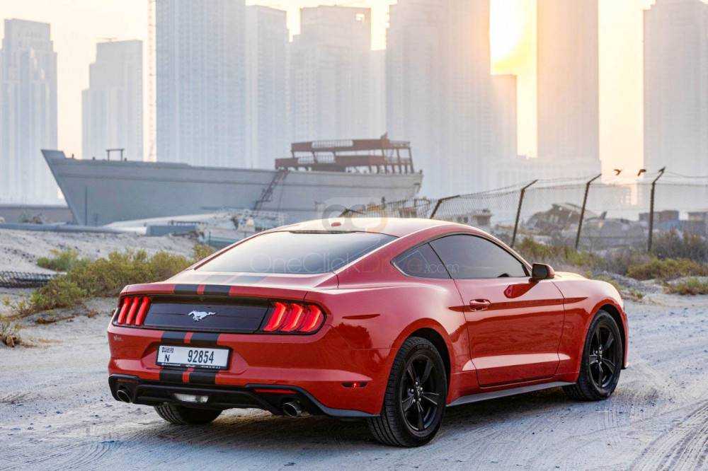 RENT FORD MUSTANG ECOBOOST COUPE V4-pic_3