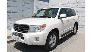 RENT TOYOTA LAND CRUISER GXR V6 2020 IN DUBAI-pic_4