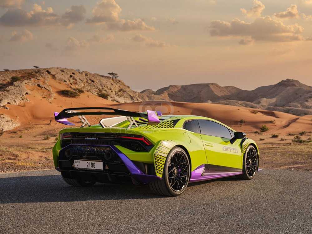 RENT LAMBORGHINI HURACAN STO 2022 IN DUBAI-pic_1