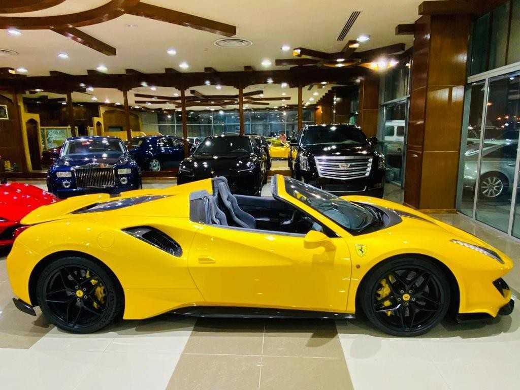 2017 FERRARI 488 GTB DONE ONLY 25,000KM GCC-pic_3