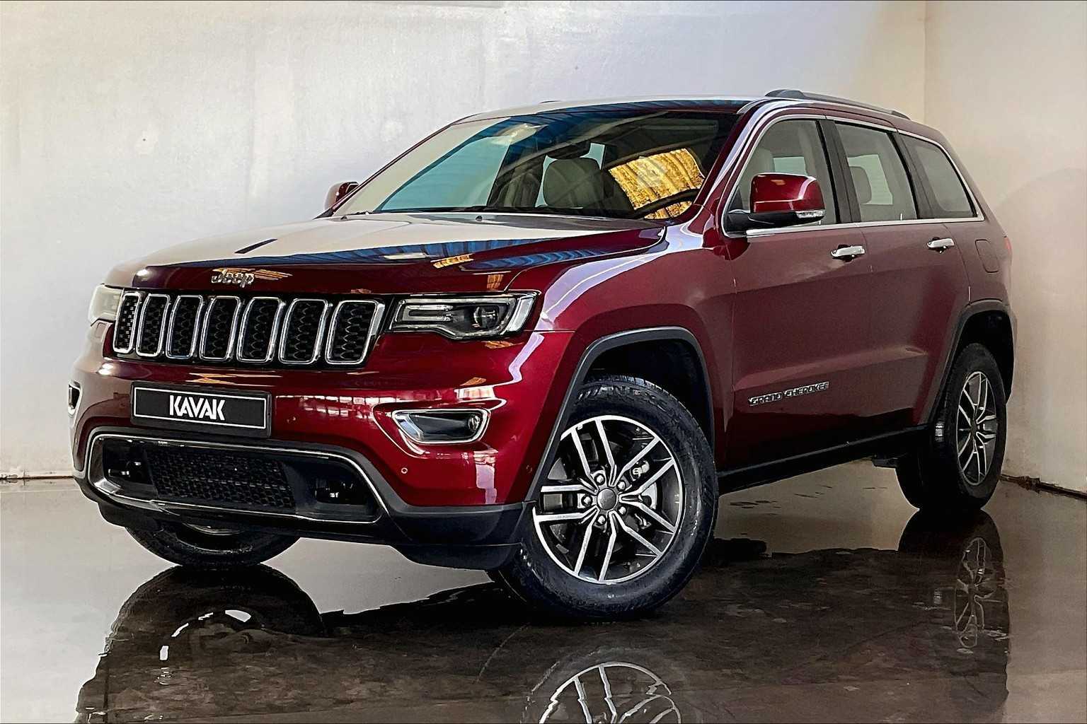 Rent 2017 Jeep Grand Cherokee Summit-pic_1