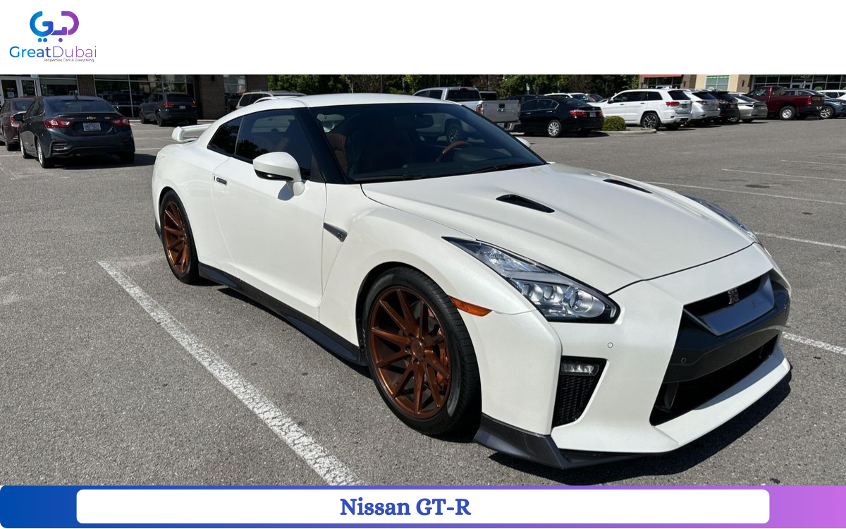 Rent 2017 Nissan GT-R Premium Sports Car in Abu Dhabi-pic_1