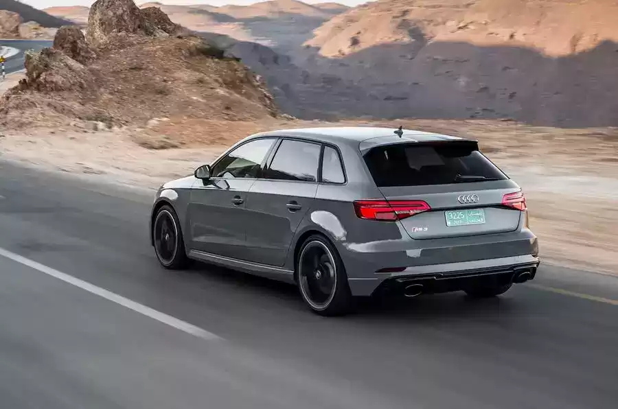 Audi RS3 TFSI Quattro-pic_2