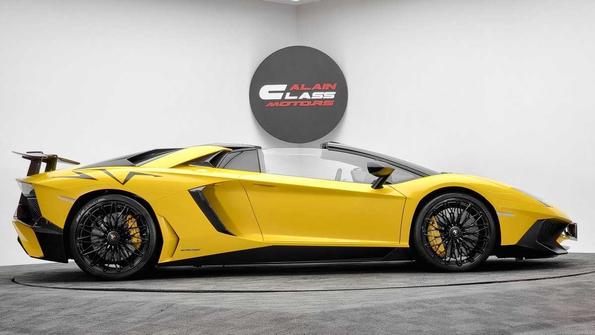 2019 Lamborghini Aventador SVJ - GCC (FM-U-1002)-pic_5