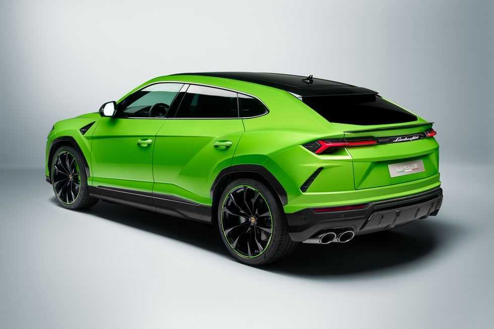 2022 | BRAND NEW | Lamborghini Urus I BLACKI EXPORT PRICE: 1,280,000 AED-pic_5