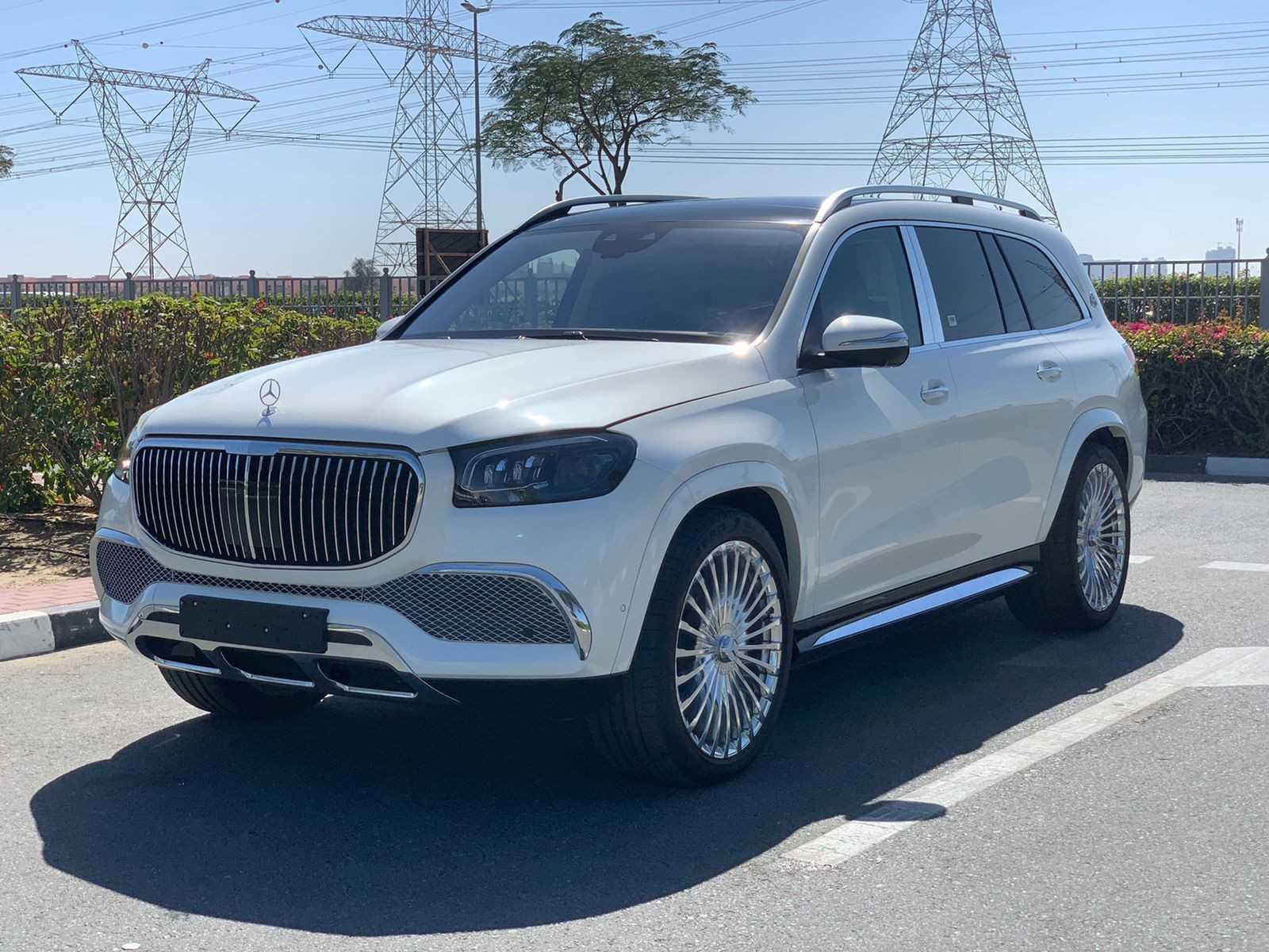 2022 BRAND NEW MAYBACH GLS 600 | 5 YEARS DEALER WARRANTY AND SERVICE | DUO TONES FULL OPTIONS-pic_3