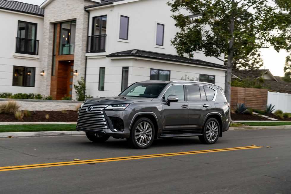 2022 LEXUS LX600 SIGNATURE EDITION | BRAND NEW | GCC SPEC WITH WARRANTY AND SERVICE CONTRACT-pic_5