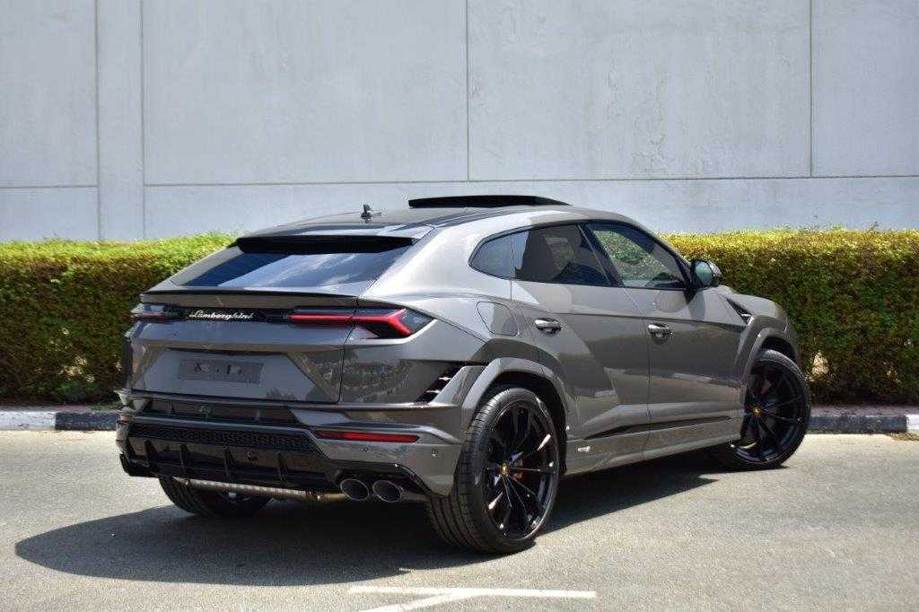 LAMBORGHINI URUS S V8-pic_4