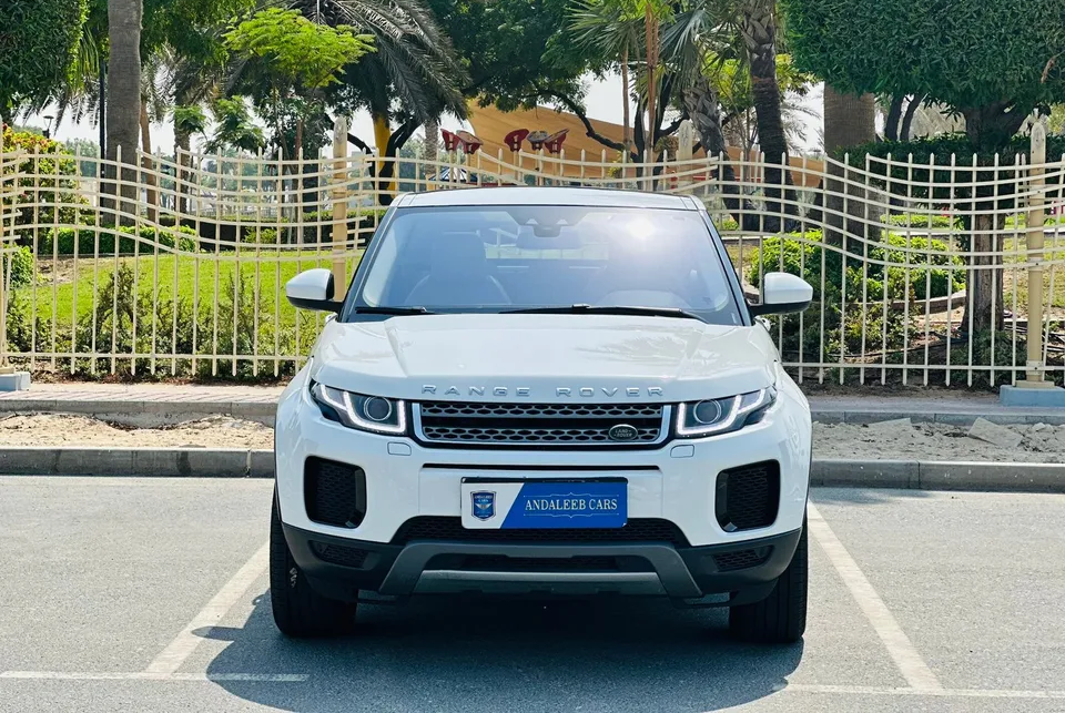 FULL AGENCY MAINTED EVOQUE 2.0 TURBO ORIGNAL PAINT 0% DOWNPAYMENT GCC-pic_4