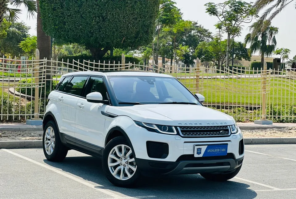 FULL AGENCY MAINTED EVOQUE 2.0 TURBO ORIGNAL PAINT 0% DOWNPAYMENT GCC-pic_2