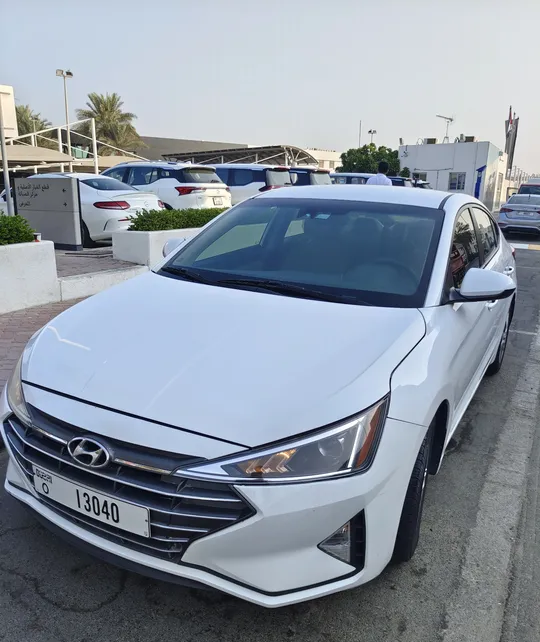 Hyundai Elentra 2019 for rent 1700 monthly-pic_2