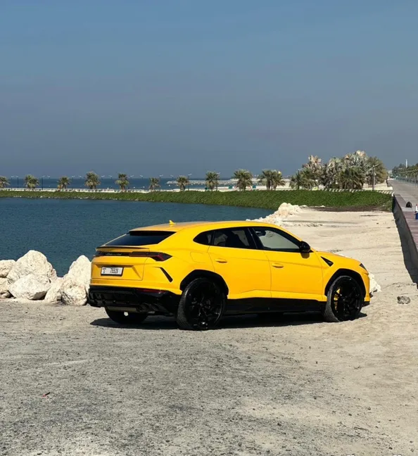 Lamborghini -2021 - for rent in Dubai-pic_2