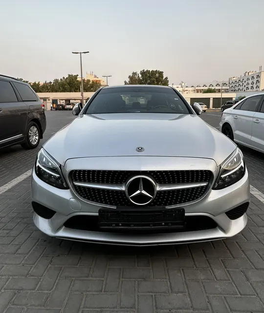Mercedes Benz C 300 2021 in Dubai-pic_2