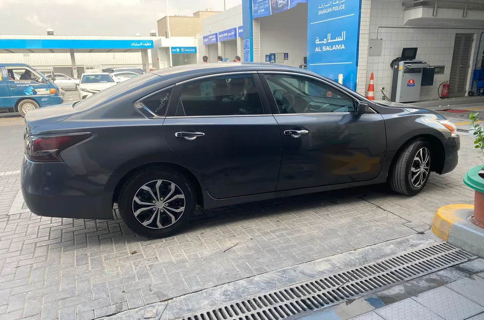 Nissan Altima 2013 in Dubai-pic_3