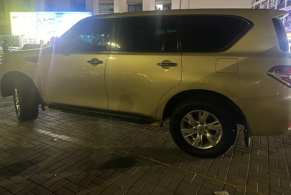 Nissan Patrol 2011 in Dubai-pic_2