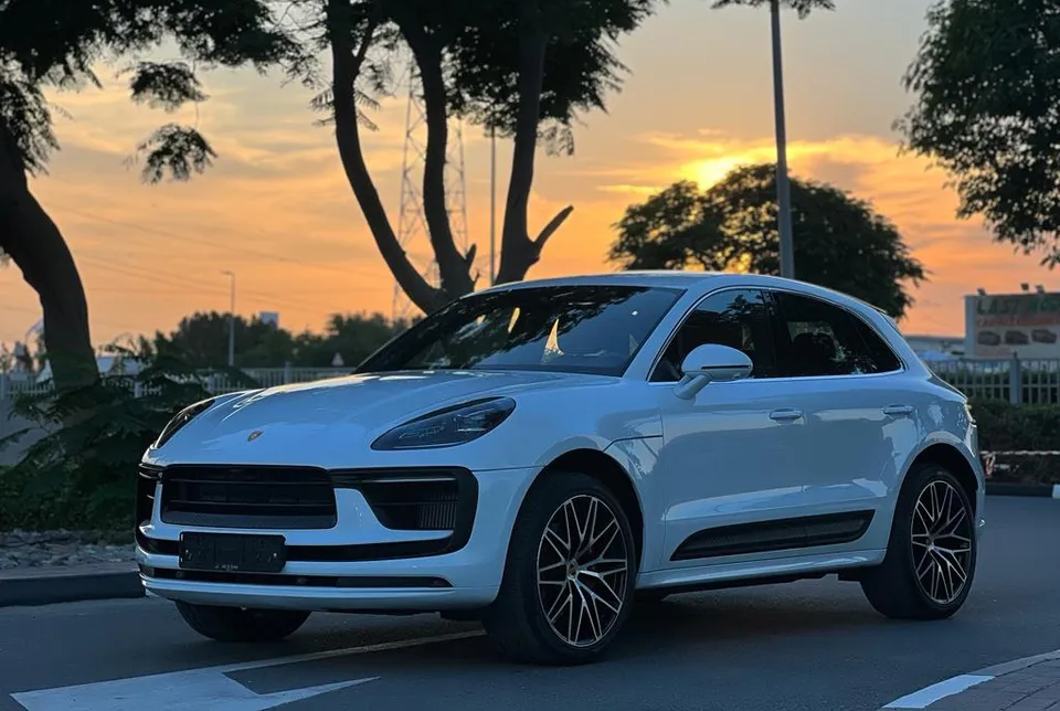 Porsche Macan S 2023 in Dubai-pic_3