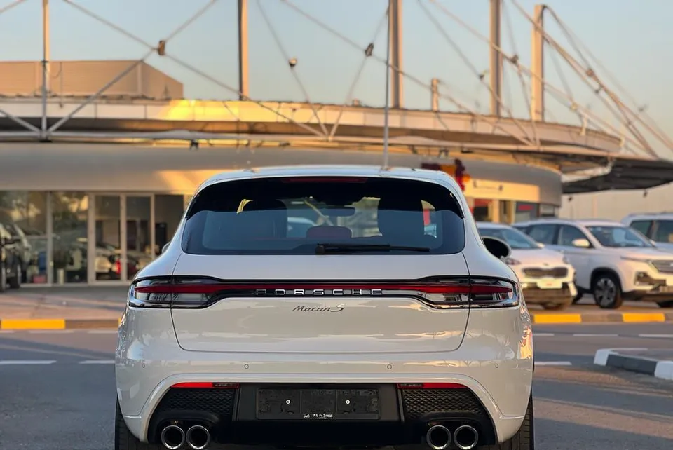 Porsche Macan S 2023 in Dubai-pic_2