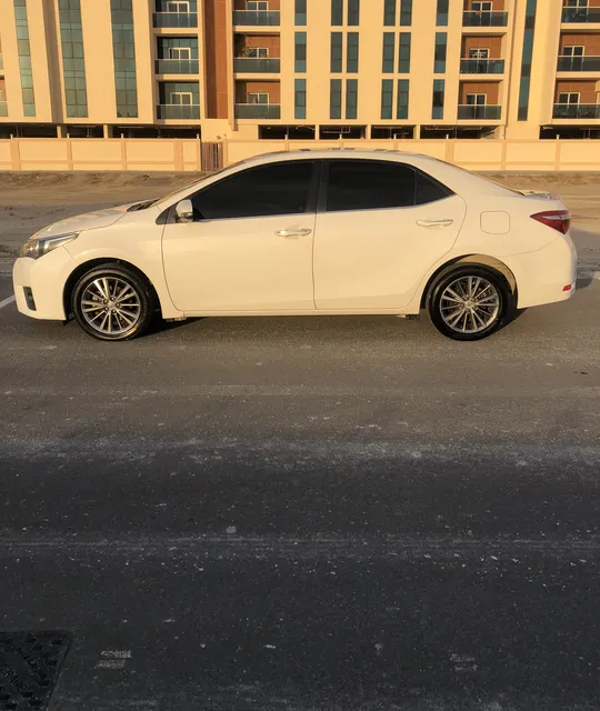 Toyota Corolla 2014 in Dubai-pic_3