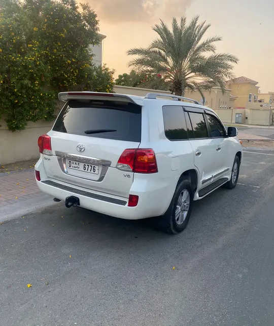 Toyota Land Cruiser 2013 in Dubai-pic_4