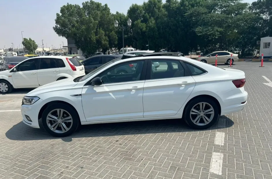 Volkswagen GOLF 2019 in Dubai-pic_4