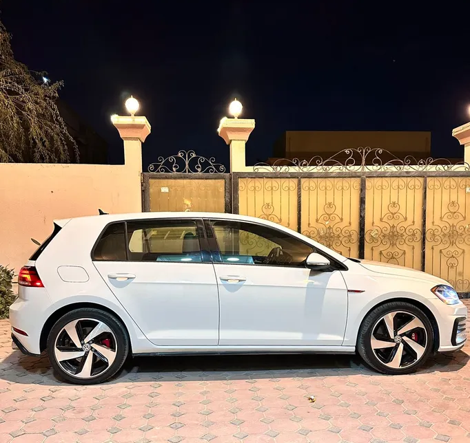 Volkswagen Golf 2020 in Dubai-pic_1