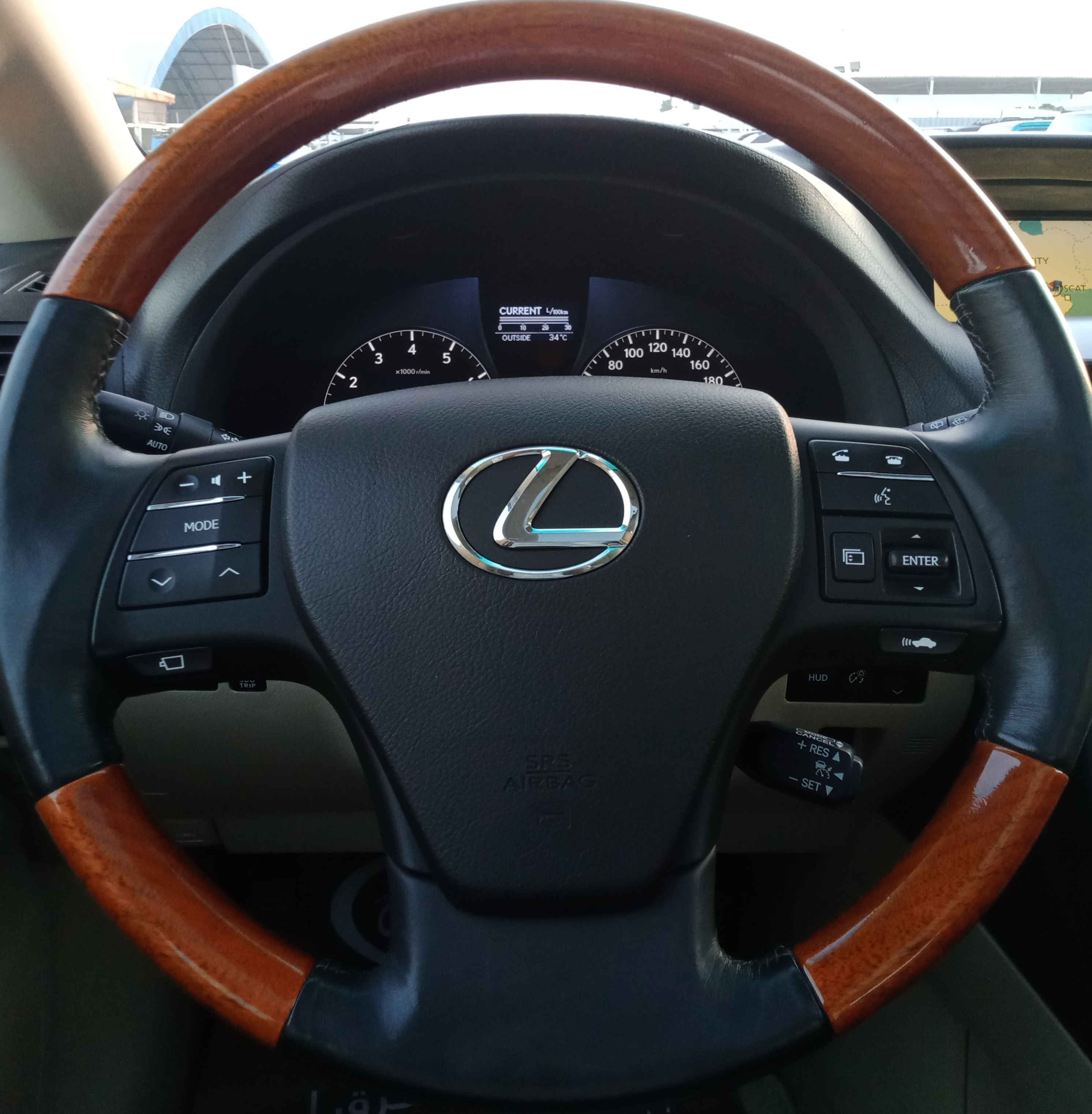 LEXUS RX350 V6 3.5L Full Option Model 2010-pic_6