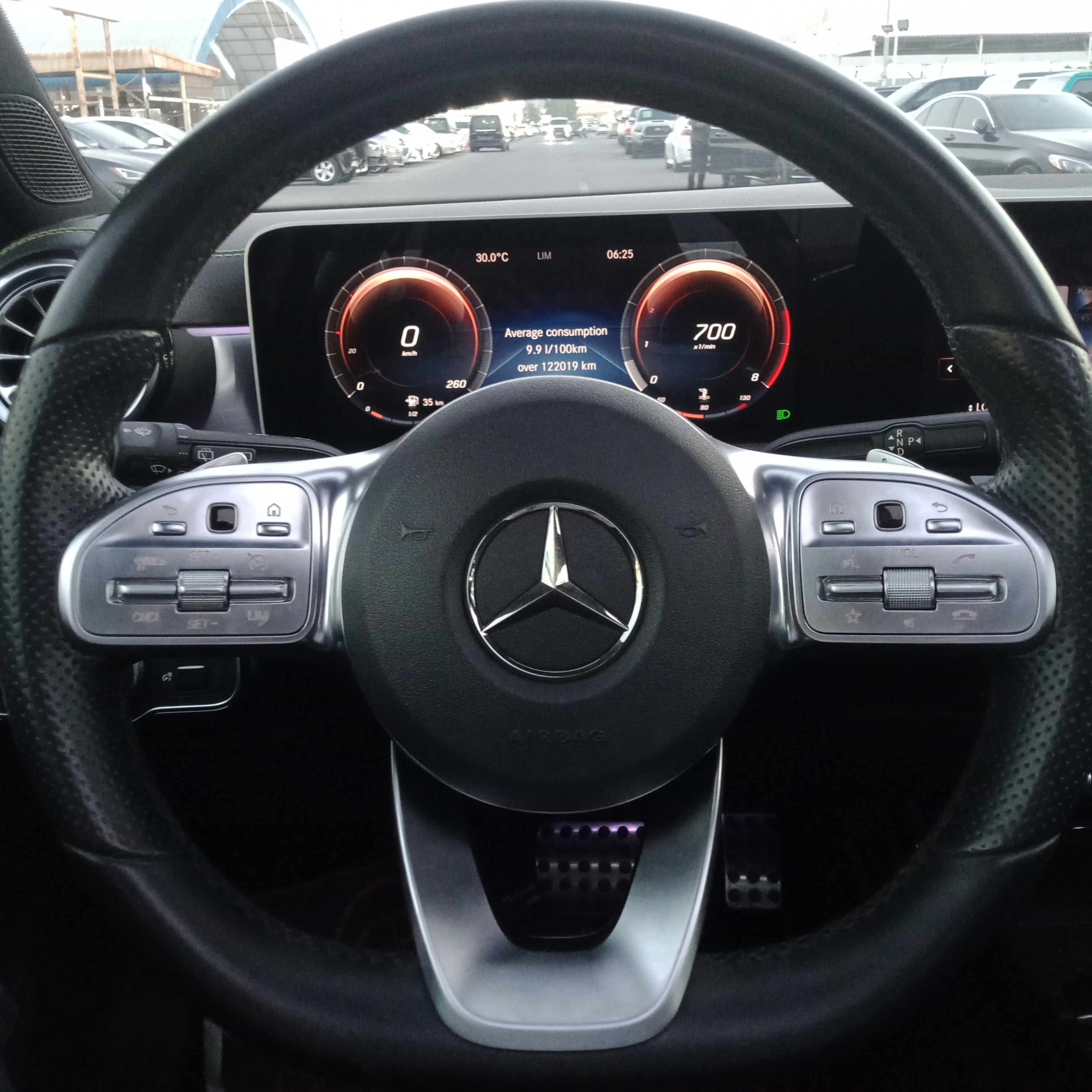 Mercedes-Benz A 250 V4 2.0 L Full Option Model 2019 (Edition One-agency status)-pic_2