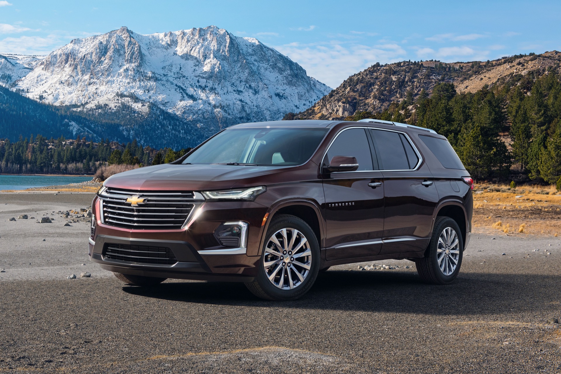 Rent Chevrolet Traverse 2022 in Dubai-pic_1