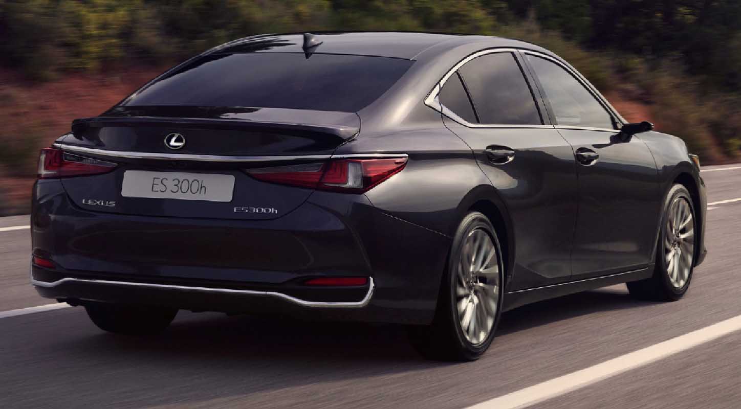 Rent Lexus ES 300 Hybrid 2023 in Dubai-pic_1