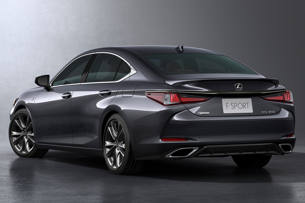 Rent Lexus ES 350 in Dubai-pic_1