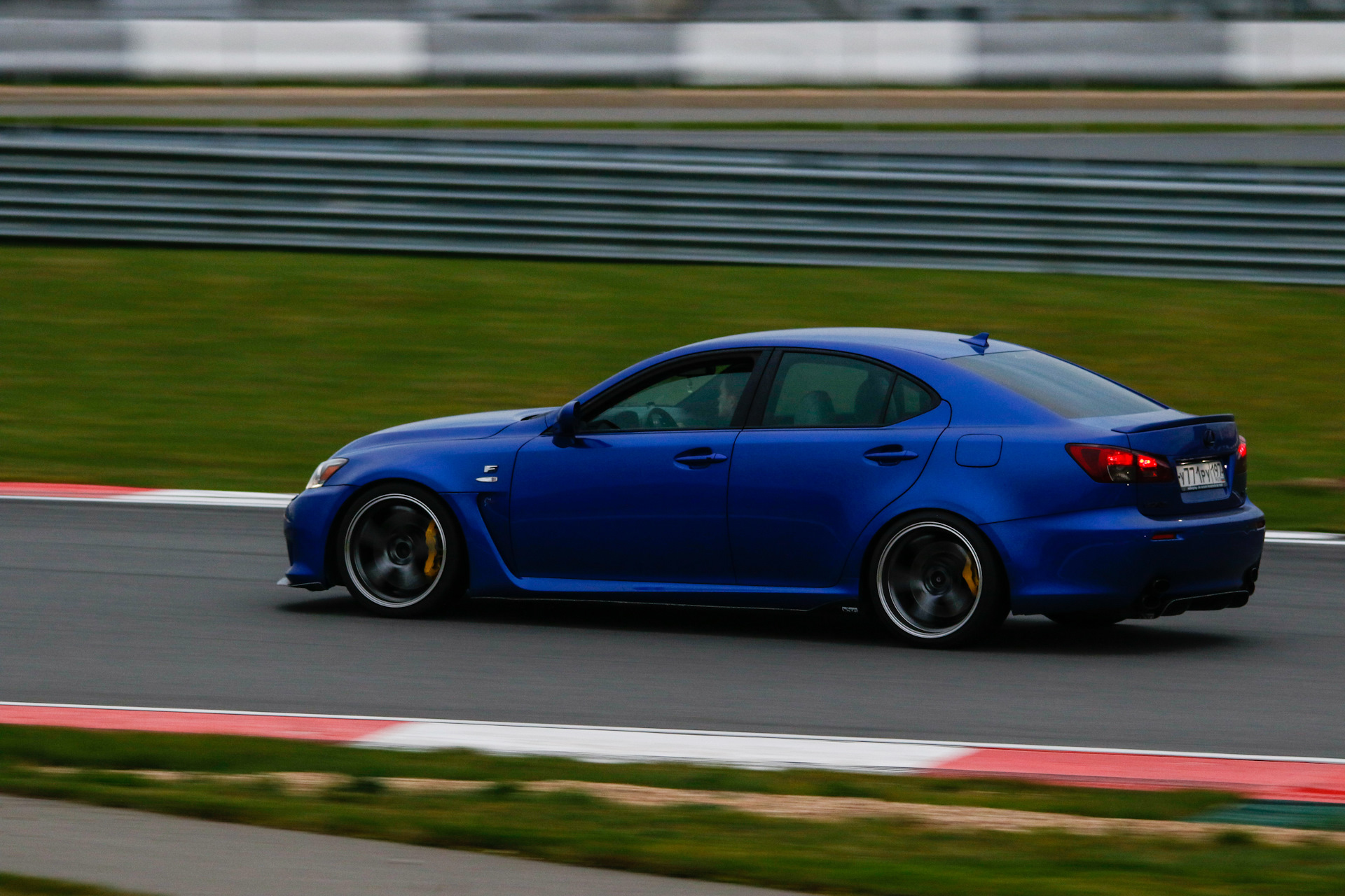 Rent Lexus IS f in Dubai-pic_1