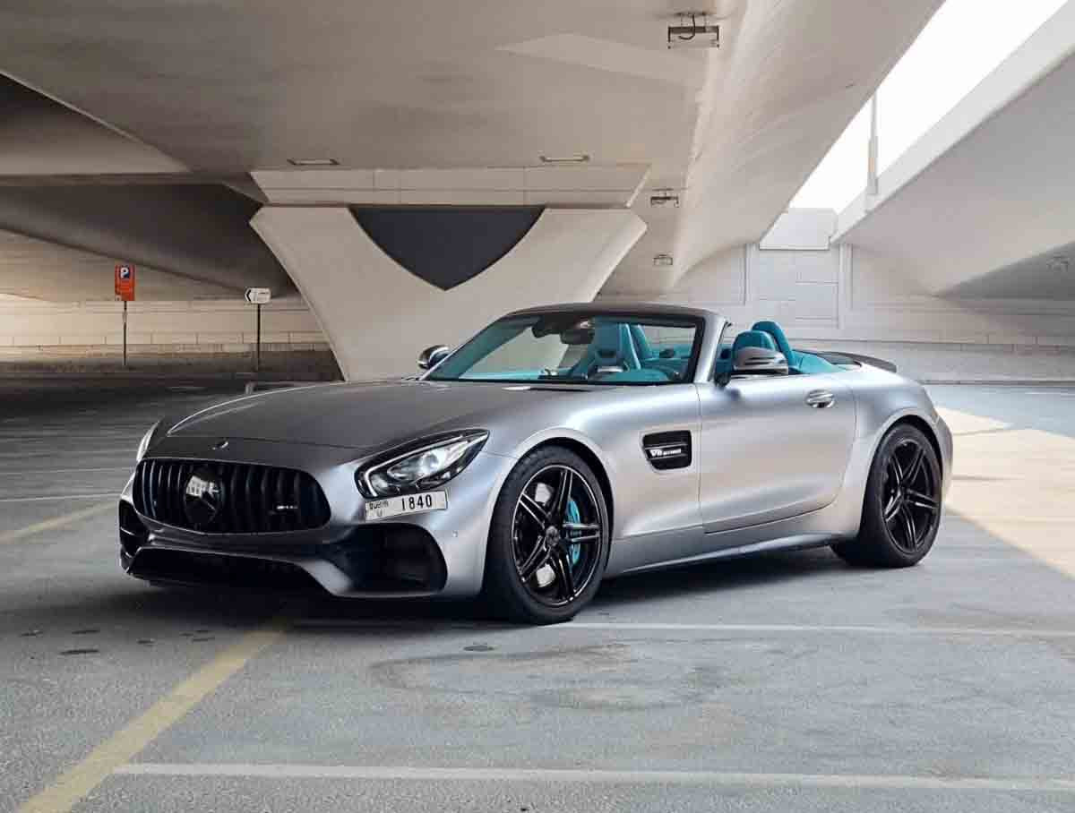 Rent Mercedes Benz AMG GT Convertible 2018 in Dubai-pic_1