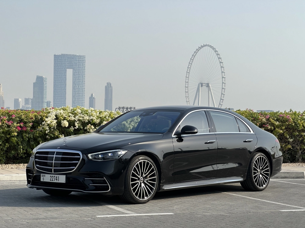 Rent Mercedes Benz S500 2023 in Dubai-pic_1