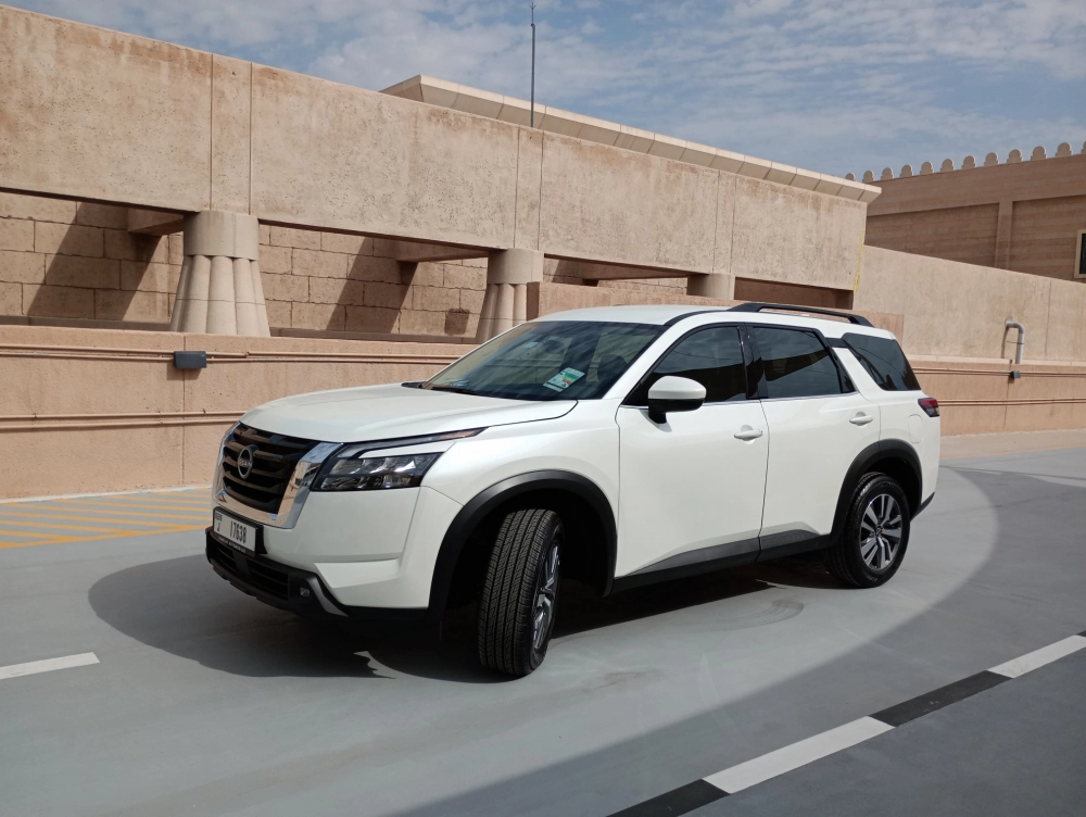 Rent Nissan Pathfinder 2024 in Dubai-pic_1