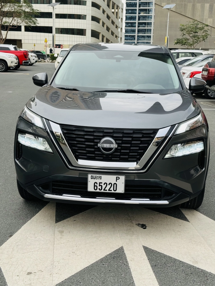 Rent Nissan Rogue 2022 in Dubai-pic_1