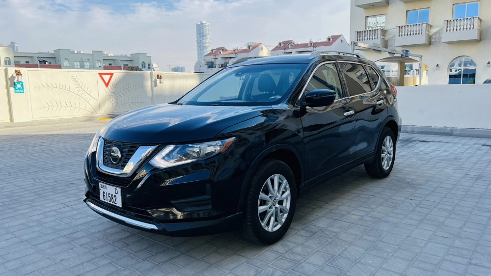 Rent xtrail Nissan 2020 in Dubai-pic_1