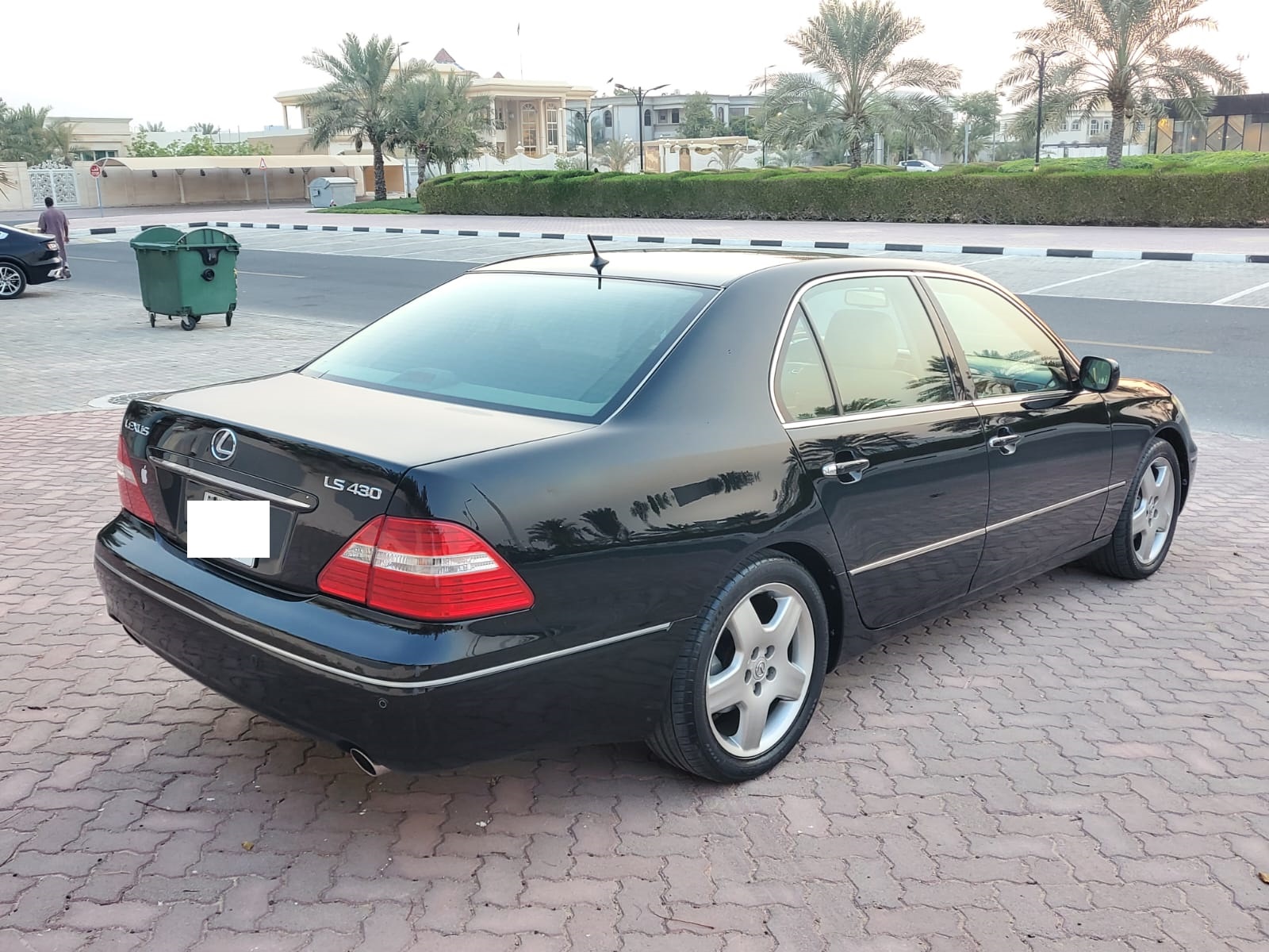 LEXUS LS430 V8 4.3L Full Option Model 2006 For Sale-pic_4