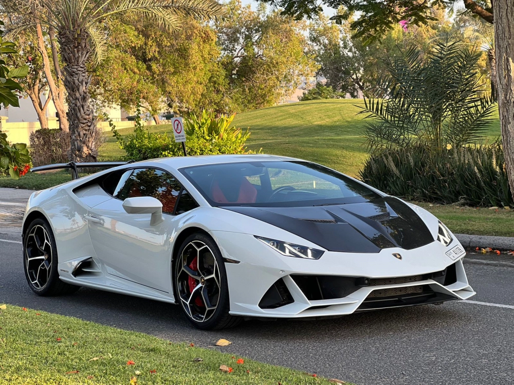 Lamborghini Huracan Evo Coupe 2021 Hire in Ajman-pic_1