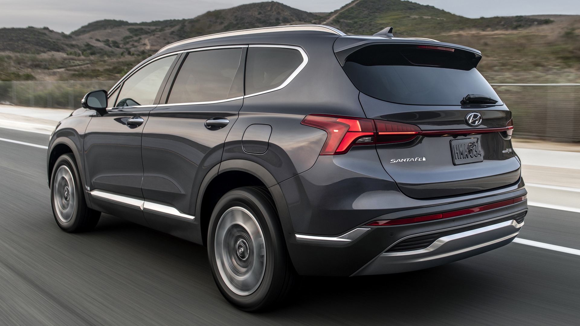 Rent Hyundai Santa Fe 2022 in Dubai-pic_1