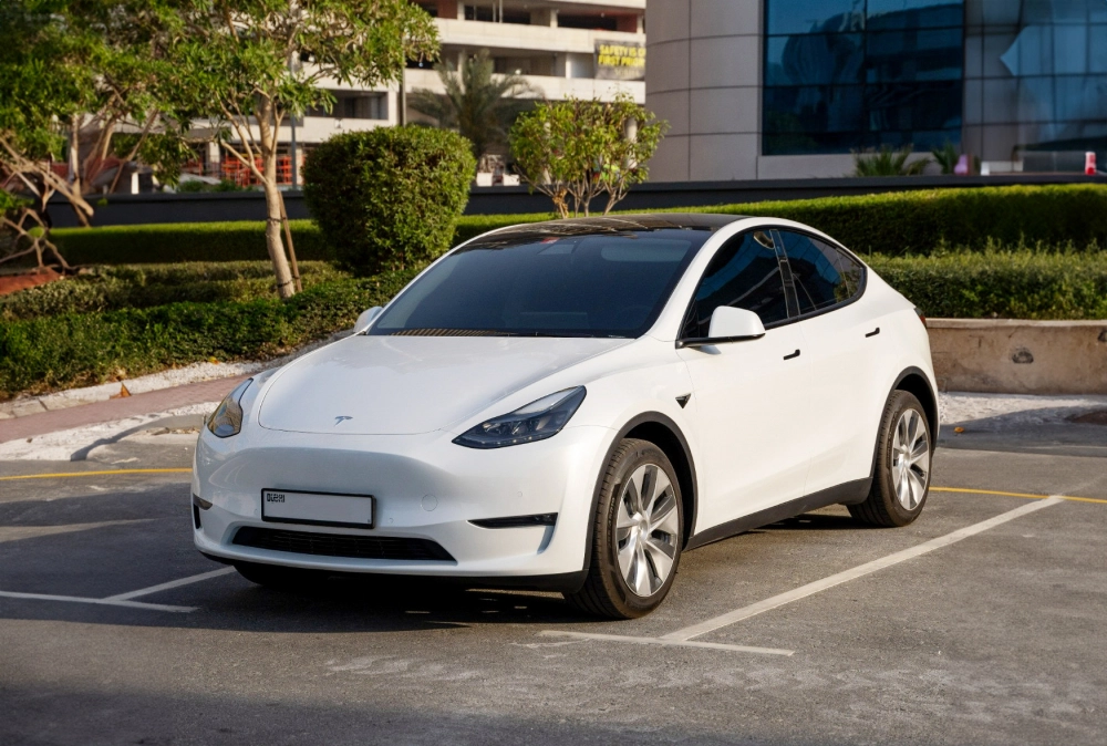 Tesla Model Y Long Range 2023 Rental in Ajman-pic_1