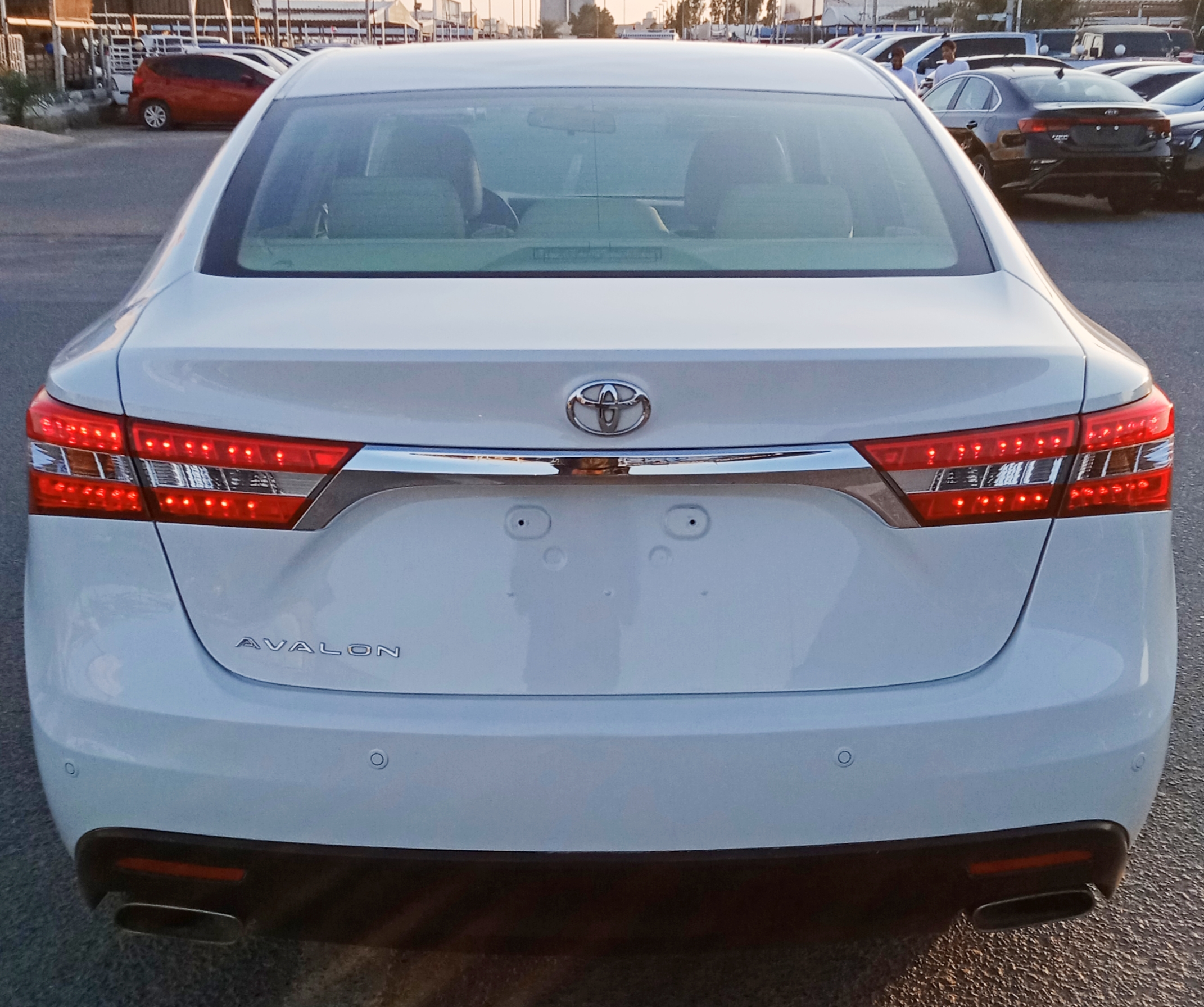 Toyota Avalon V6 3.5L Model 2014-pic_4