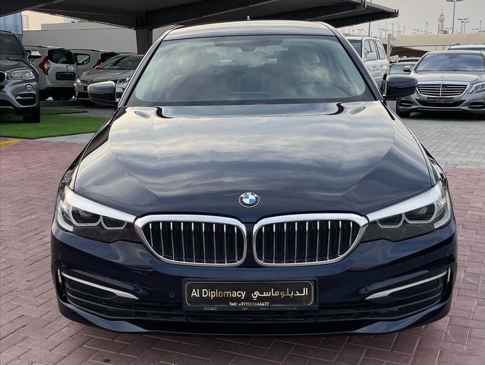 Uncover the 2019 BMW 520i for Sale in Dubai-pic_1