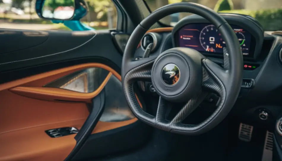 2025 Rent McLaren Spider 720s in Dubai-pic_4