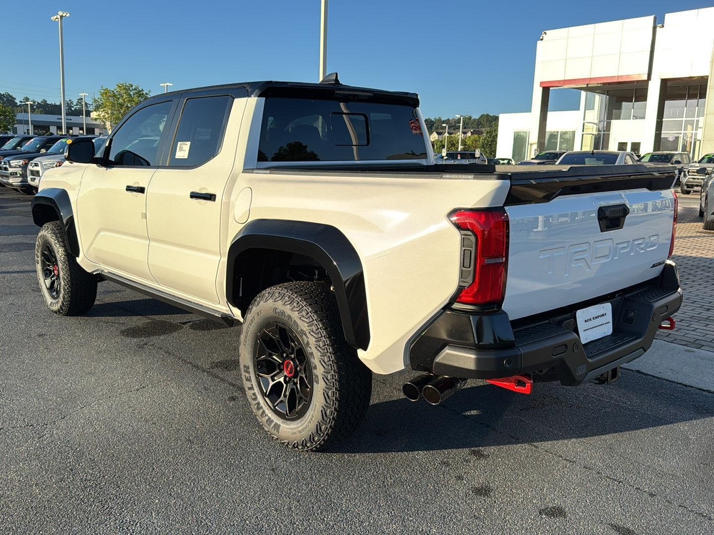 New 2025 Toyota Tacoma TRD Pro 4WD-pic_2